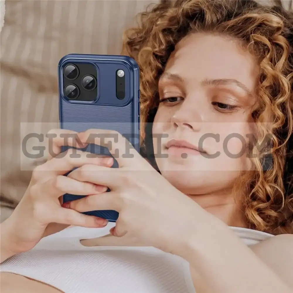 Гръб "Карбон Шарк" за Apple iPhone 17 Pro Max